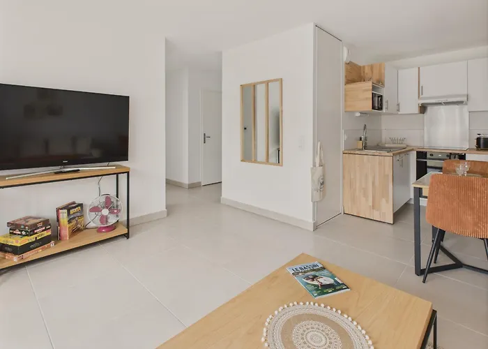 Apartment Plein Centre - Pour 6 Avec Balcon *